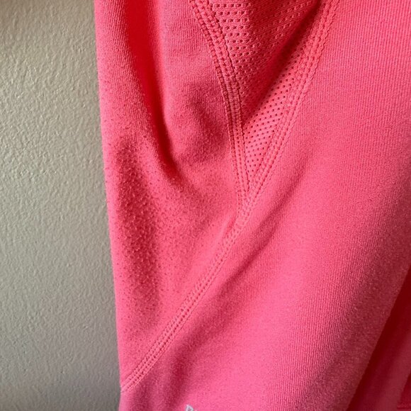 Women's M Nike Dri-Fit Half Zip Pullover Running Jacket in Coral Mock Neck - Picture 8 of 8